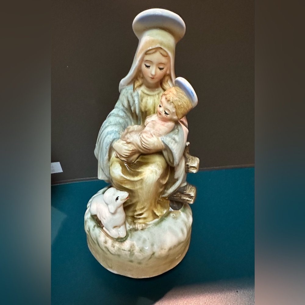 Vintage Josef Originals Madonna and Child music box